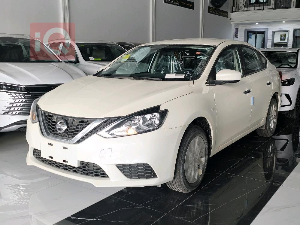 نيسان سيلفي